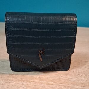 Simply Vera Vera Wang Baylor RFID Blocking Flap Wallet In Navy